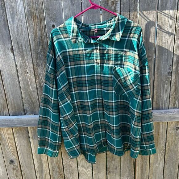No Boundaries Tops - No Boundaries plaid button down size xxl